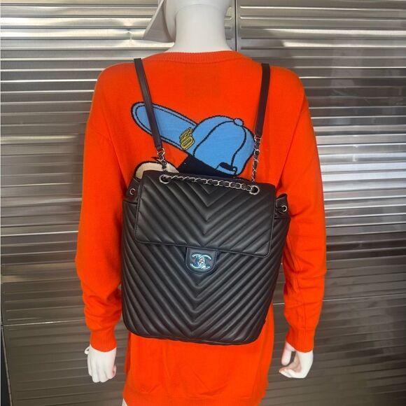 Chanel New Large Chevron Quilted Urban Spirit Backpack - Picture 16 of 16